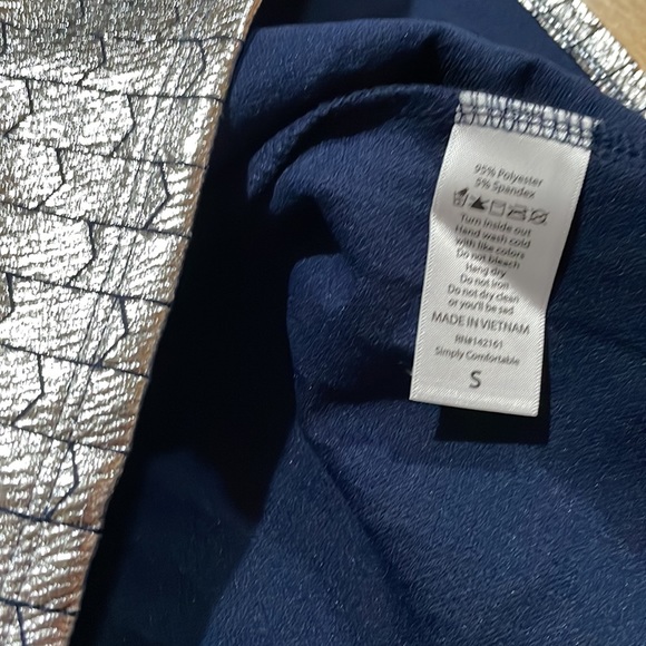 NWT Elegant LuLaRoe Amelia, Navy w/Silver Foiling, sz S - Picture 6 of 8